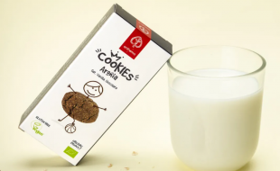 可爱的简笔人物插画的成人饼干食品包装盒设计-樱美包装