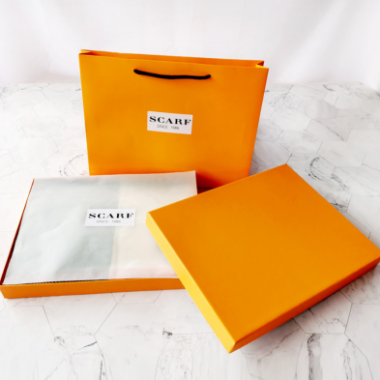 高档橘黄色围巾包装盒